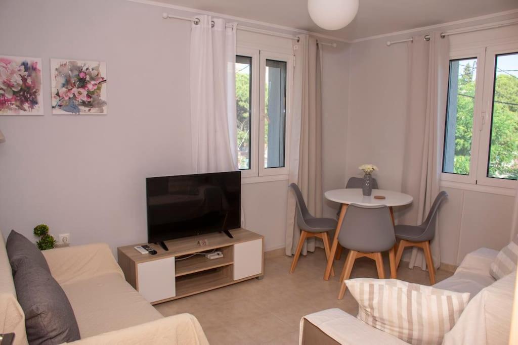 Anadora 2: Hospitable Stone House With Yard Apartment Alexandroúpolis Luaran gambar